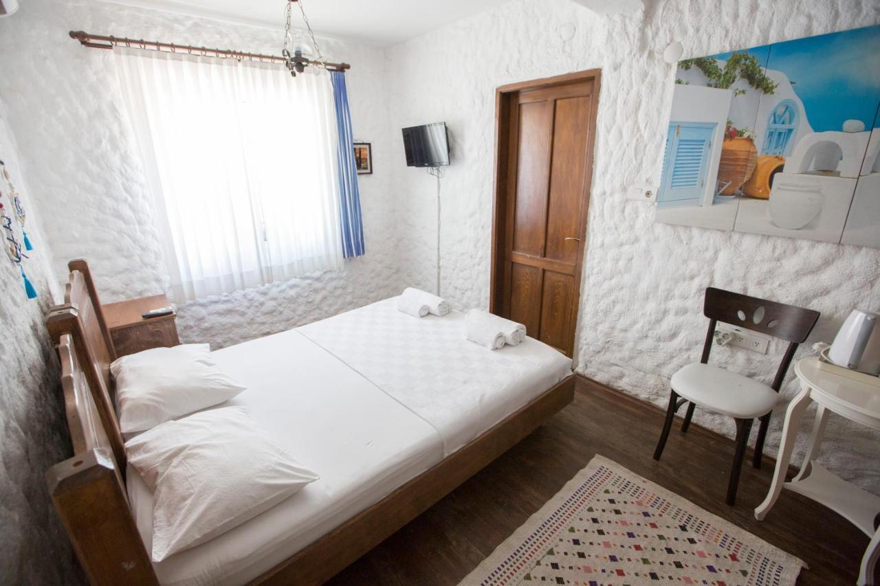 Ala Baykus Bed & Breakfast Alacatı Bagian luar foto